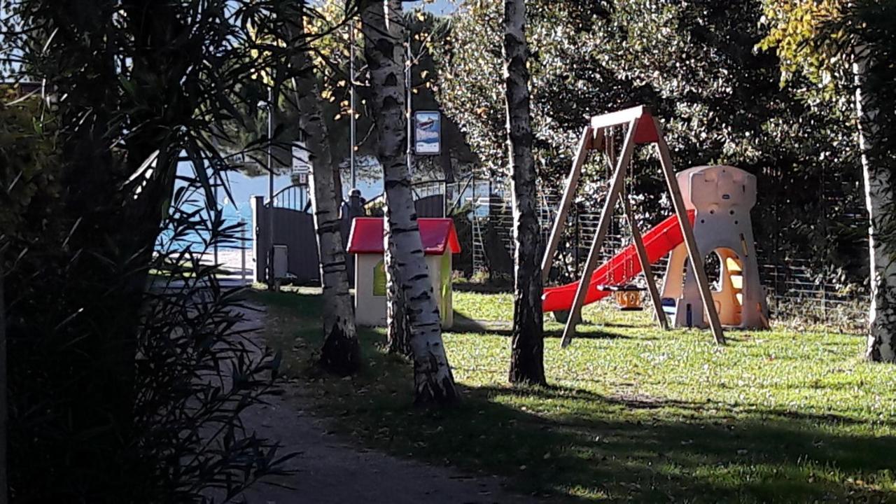 טורבולה Villa Torbole מראה חיצוני תמונה