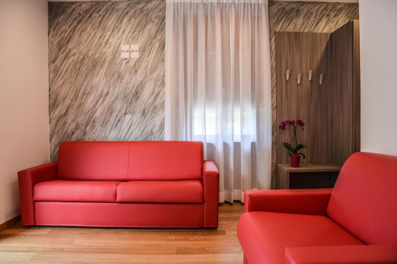 טורבולה Villa Torbole מראה חיצוני תמונה